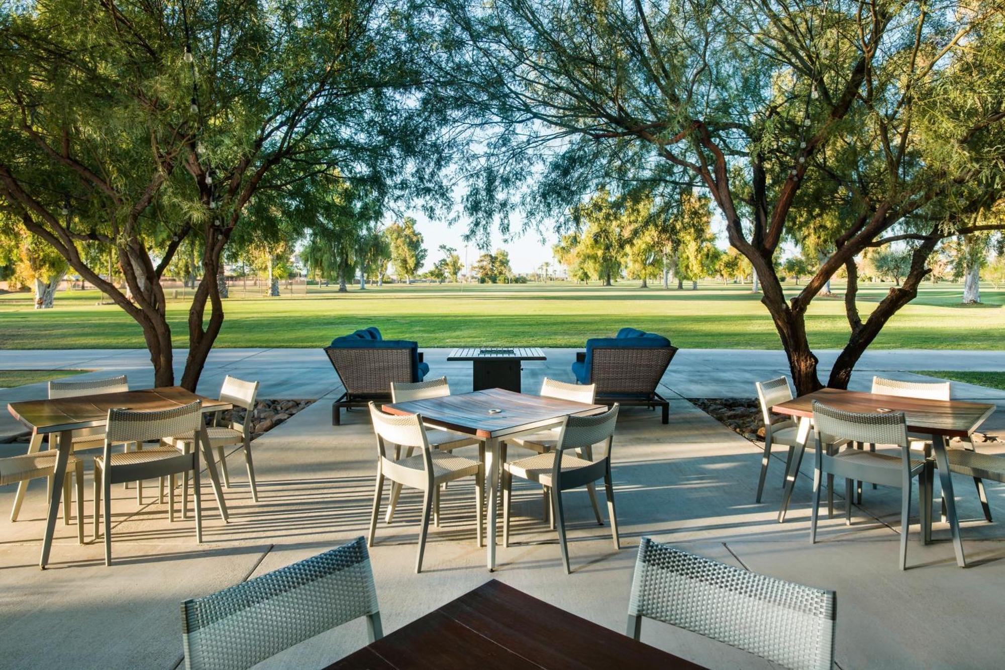 Four Points By Sheraton At Phoenix Mesa Gateway Airport Exterior photo
