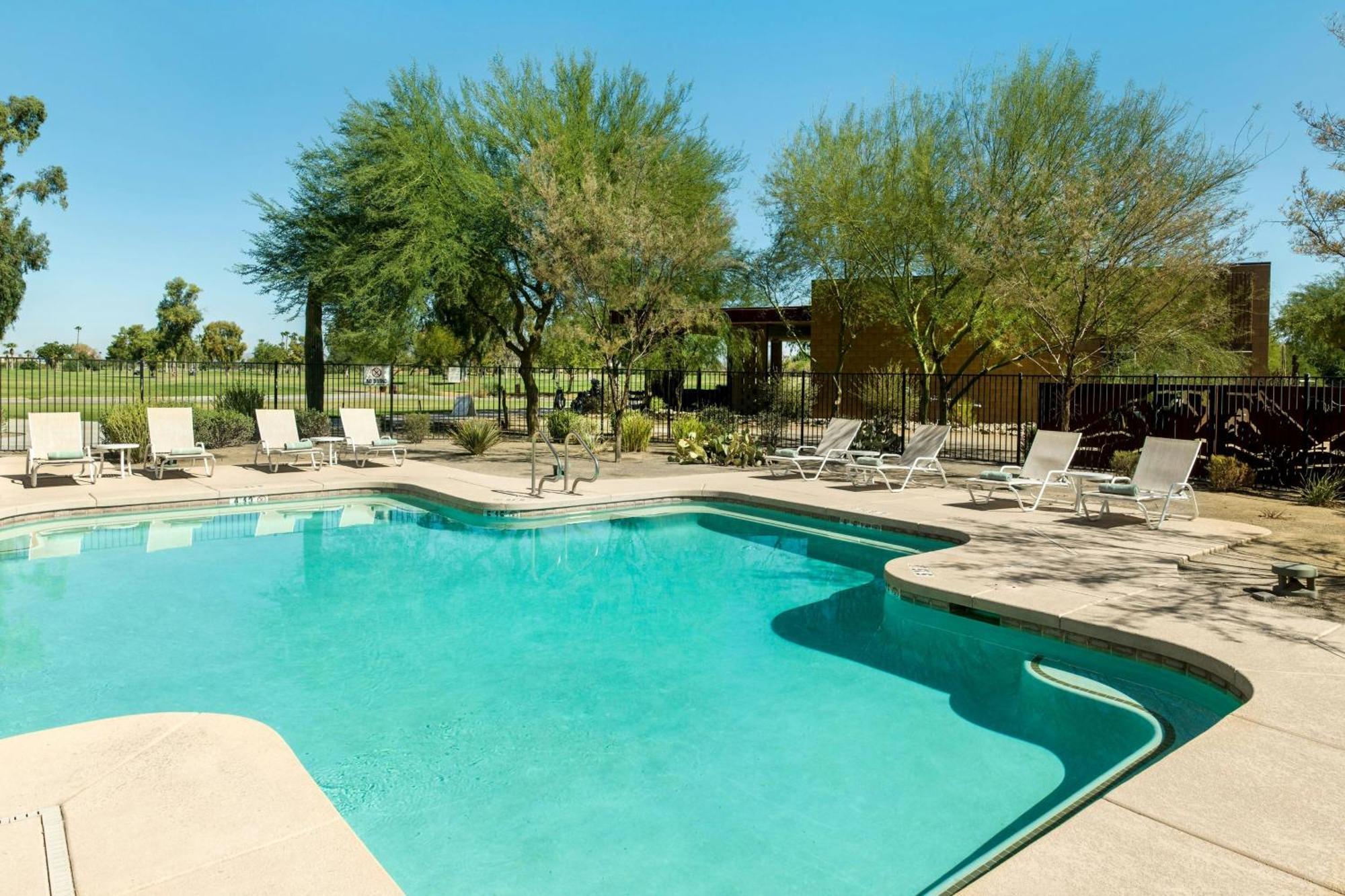 Four Points By Sheraton At Phoenix Mesa Gateway Airport Exterior photo