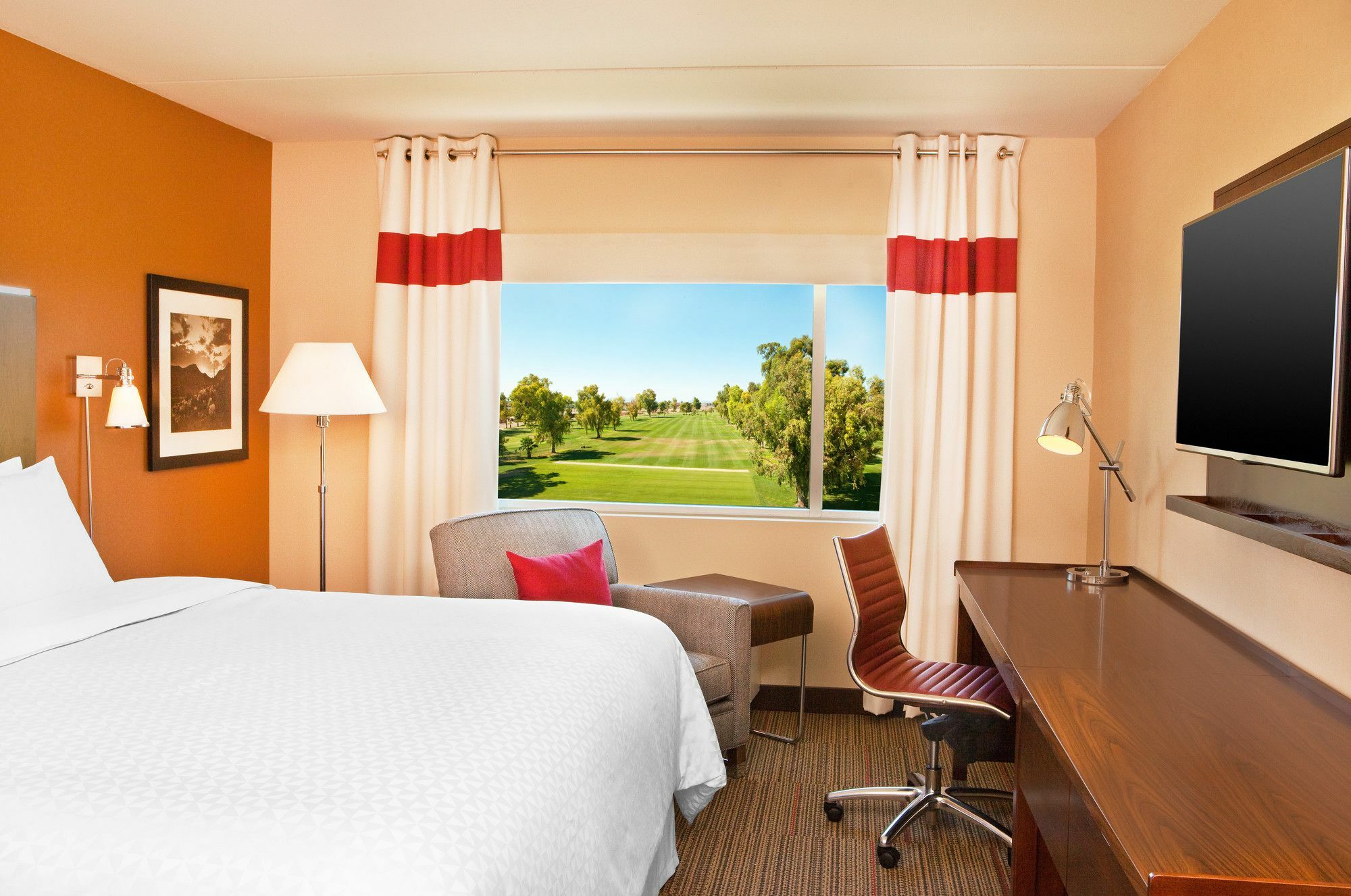 Four Points By Sheraton At Phoenix Mesa Gateway Airport Exterior photo