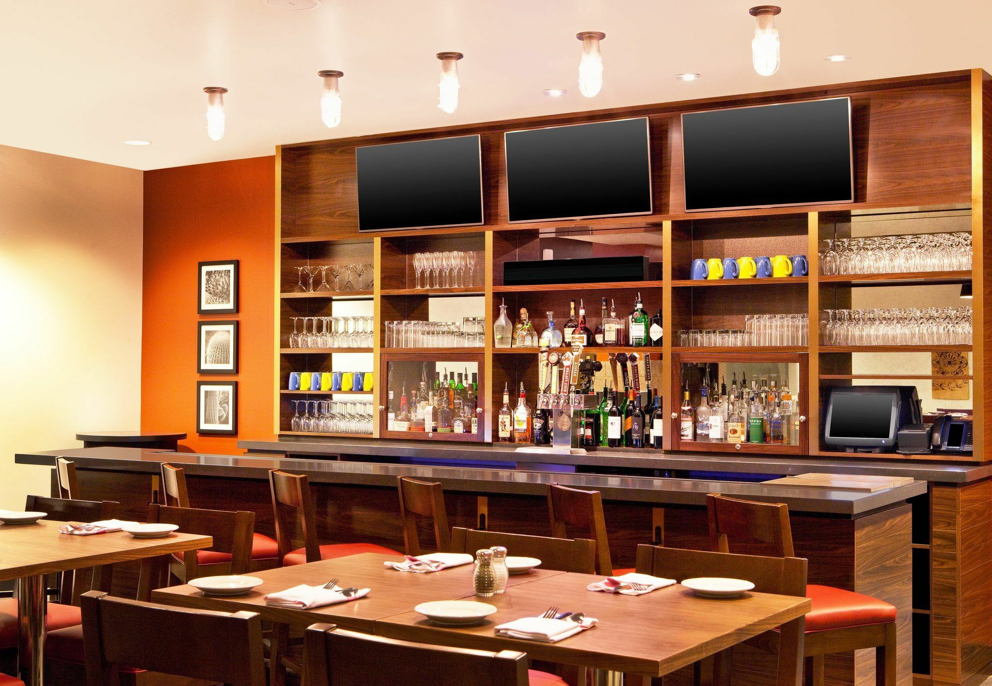 Four Points By Sheraton At Phoenix Mesa Gateway Airport Exterior photo