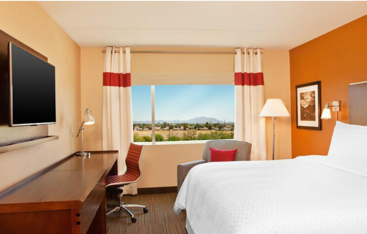 Four Points By Sheraton At Phoenix Mesa Gateway Airport Exterior photo